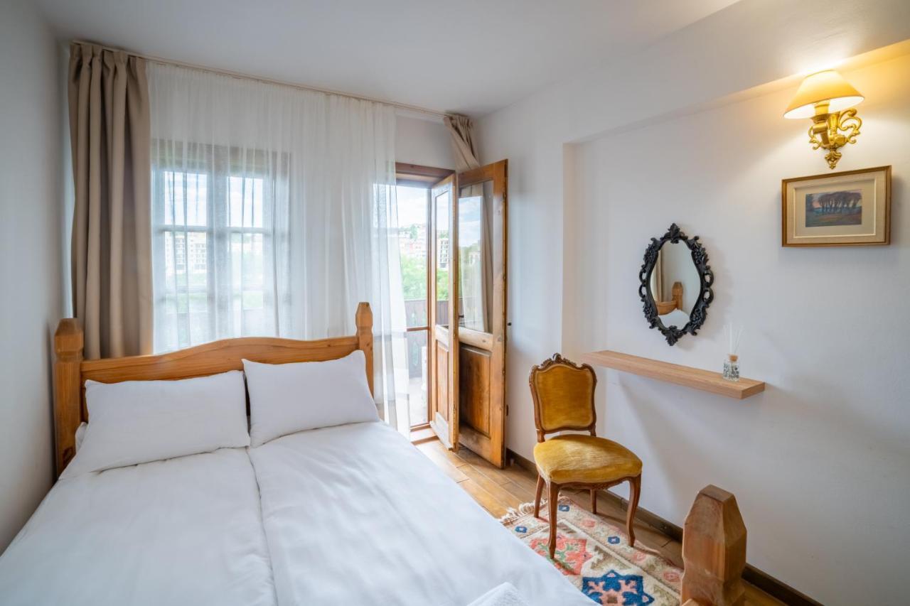 Four Riders Guest House Veliko Tarnovo Exterior photo