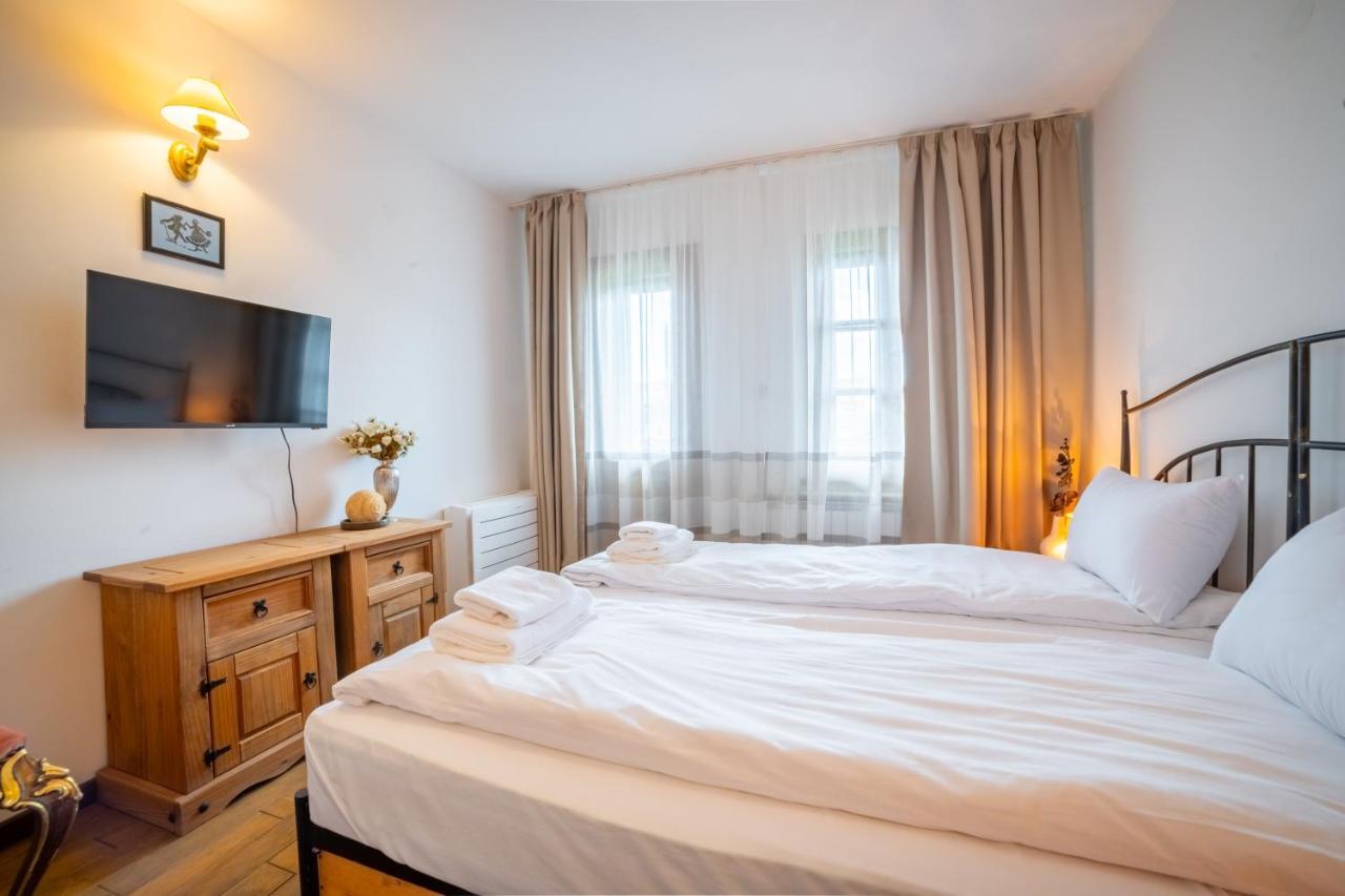 Four Riders Guest House Veliko Tarnovo Exterior photo