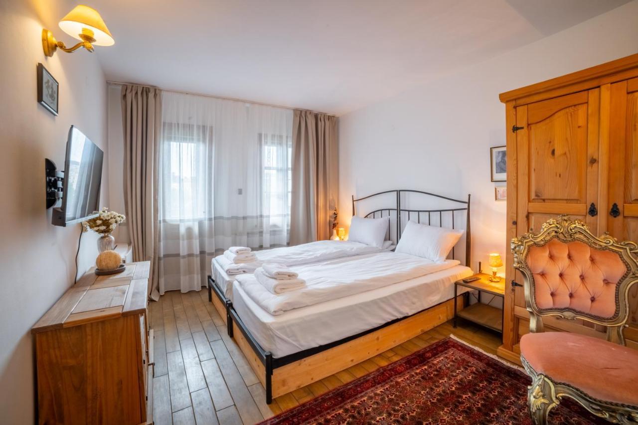 Four Riders Guest House Veliko Tarnovo Exterior photo