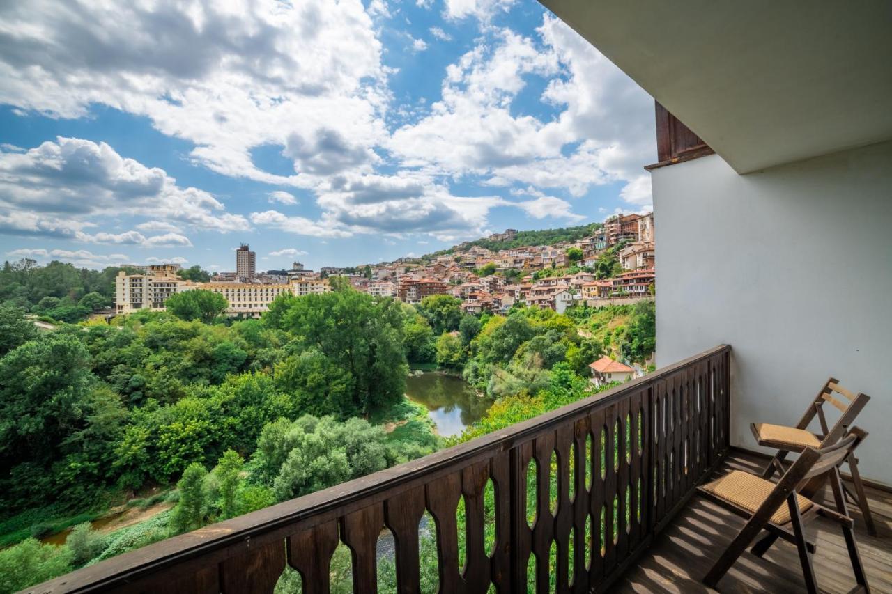 Four Riders Guest House Veliko Tarnovo Exterior photo